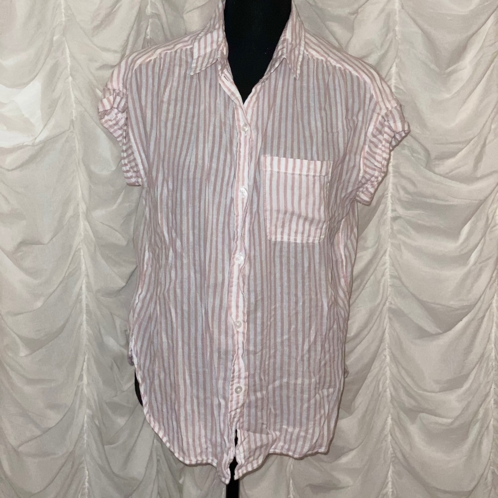 American Eagle button up top